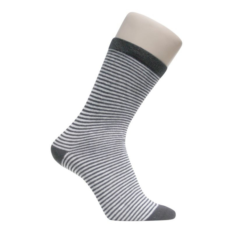 Se White Stripes 36-40 hos Socks4less.dk