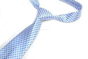 Blåt slips med mønster